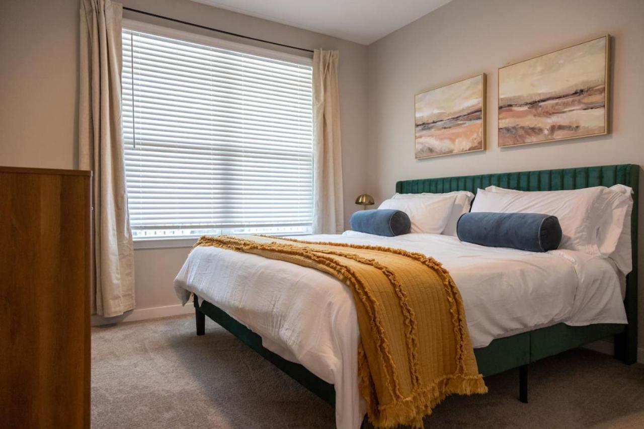 Brand New 3br 2 Bh The Meadow Athens