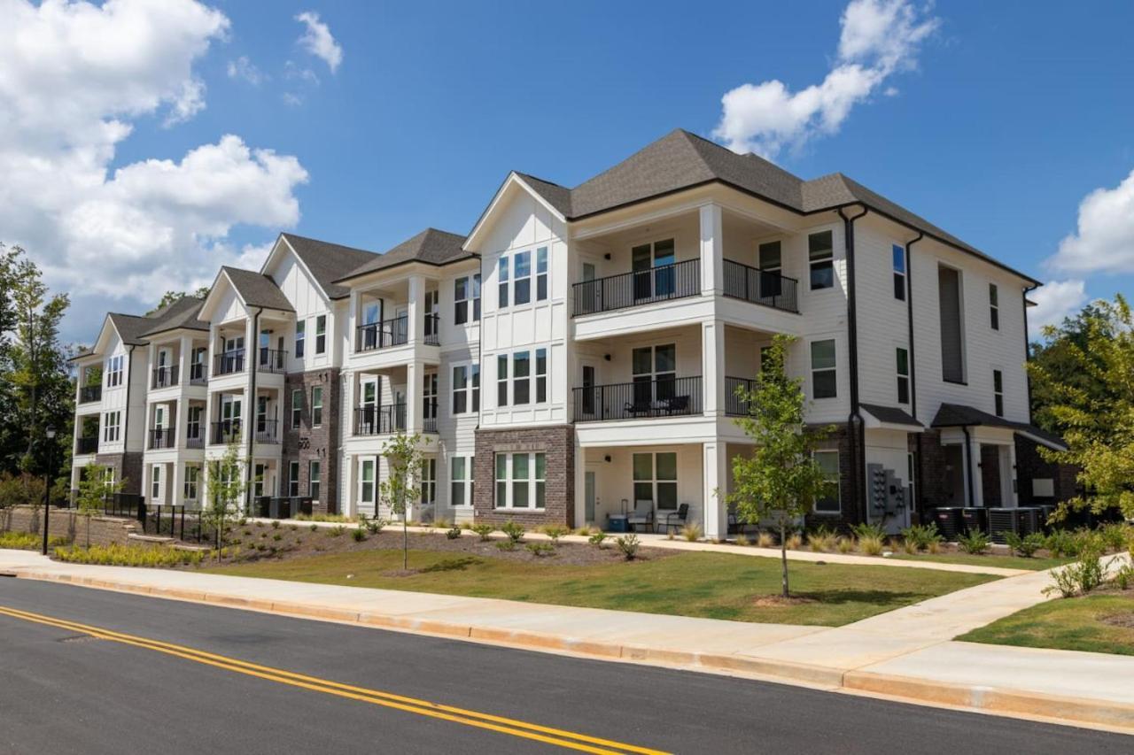 Apartment Brand New 3br 2 Bh The Meadow