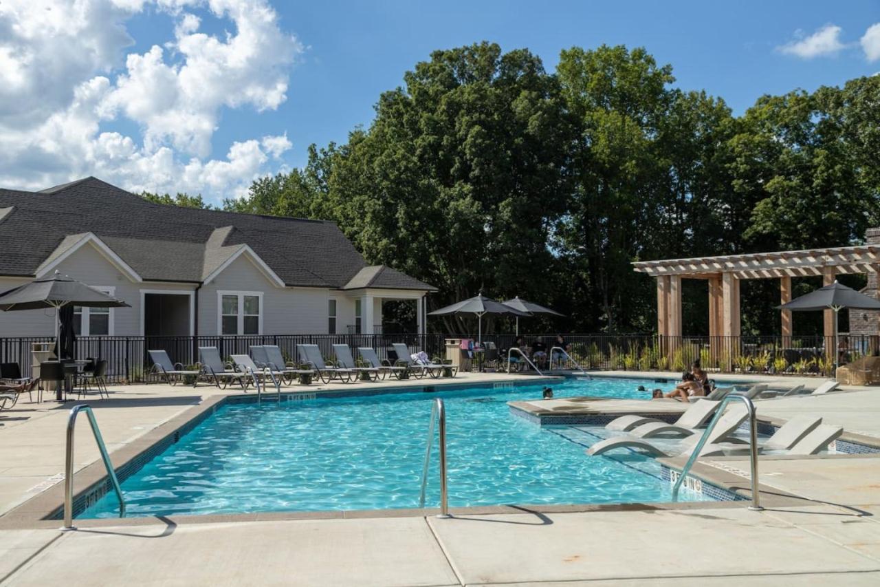 Apartment Brand New 3br 2 Bh The Meadow